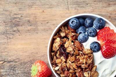 Breakfast Revolution: Unleashing the Power of Granola and Yogurt for a Healthier Start