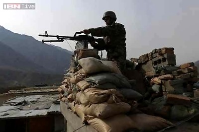 Pakistani Taliban squeezed by Afghan revolt, US drone strikes