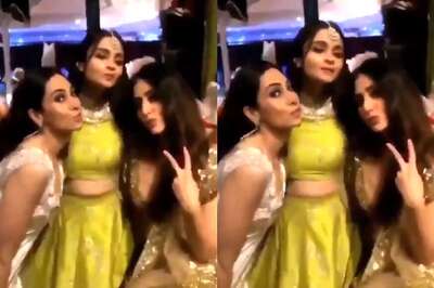 Karisma, Alia and Kareena Look Ravishing In This Throwback Video From Sonam's Wedding