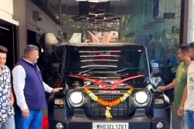 Sarfaraz Khan and Family Gifted a Mahindra Thar SUV Following His Debut Test Series vs England