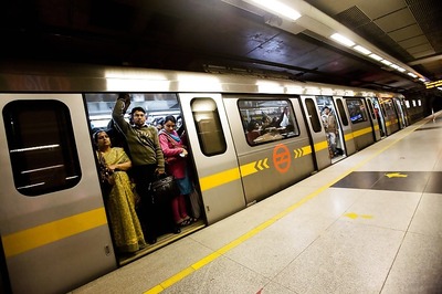 Woman Wields Axe in Delhi Metro; CISF Official Suspended