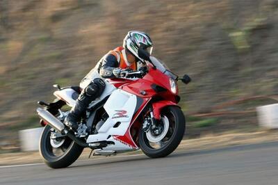 Hyosung launches the GT250R at Rs 2.75 lakh