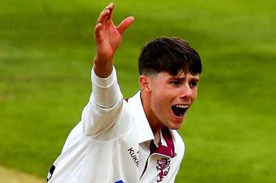 Archie Vaughan, Ex-England Skipper Michael Vaughan's Son, Scalps 11 Wickets to Help Somerset Seal Thrilling Win Over Surrey