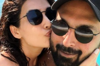 Karishma Tanna Kisses Husband Varun Bangera as They Celebrate 6 Months of Marital Bliss; See Pics