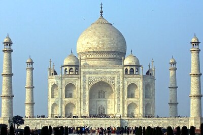 Taj Mahal chandelier crashes, Archaeological Survey of India orders probe