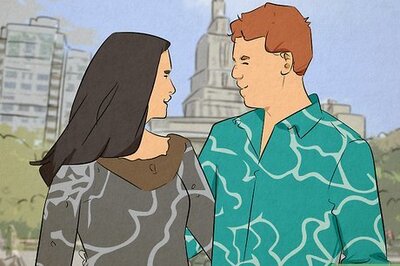 Are Cancer Men & Aquarius Women Compatible?