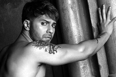 Varun Dhawan Thanks Meme Makers For Making His Dad David Dhawan Look Thin