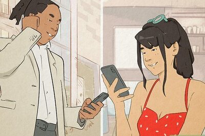 What Does the ???? Strawberry Emoji Mean?