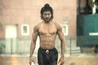 Not important to hang on to six-pack abs: Farhan Akhtar
