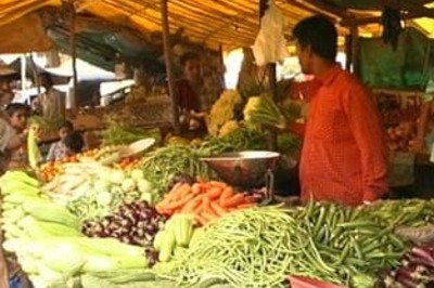 Vegetables, pulses rise out of common man's reach