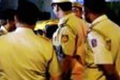 Four Beat Up Man in MP, Record Video with 'Pawri Ho Rahi Hai' Meme