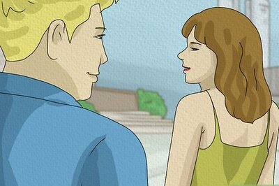 How to Tell When There's Sexual Tension Between 2 People