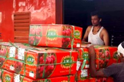 Thanks to Indian Railways, Now Mumbaikars Can Enjoy the Sweetness of Bihar’s Shahi Litchi