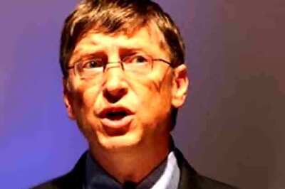 Microsoft investors push for chairman Bill Gates to step down