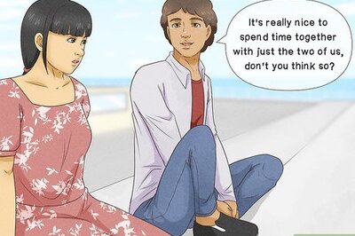 How to Ask Someone if They Like You as a Friend or in a Romantic Way