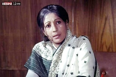 Suchitra Sen stable, on intermittent ventilation