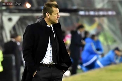 Brazil coach Dunga slams referee after Neymar red card