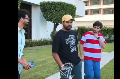 'SRK Level Acting': Netizens Take Hilarious Digs at Rohit Sharma After His Funny Video Goes Viral - WATCH
