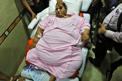 After Losing 328 kg, Eman Ahmed Flies to UAE For Further Treatment