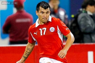 Cardiff sign Gary Medel from Sevilla