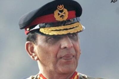 Pak General Kiyani turns dove, tones down war cry