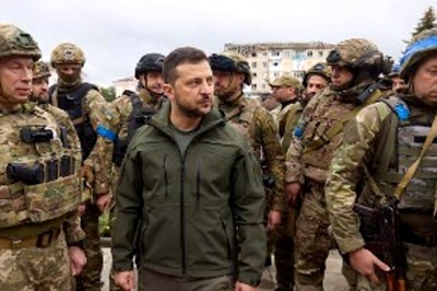 'Zelensky, His Inner Circles Have Camouflaged Homes in US', Claims Russian Official