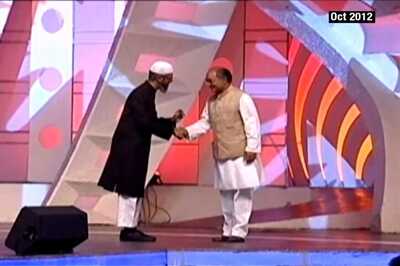 Digvijaya Under Fire for Sharing Stage With Zakir Naik in 2012