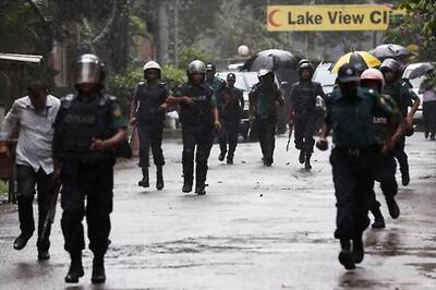 Bangladesh Police Arrests Four 'weapon Suppliers' of Dhaka Cafe Attack