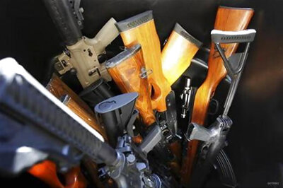 New York seals 1st state gun laws since Newtown massacre