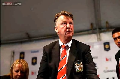 Manchester United coach Van Gaal refuses comment on signing Ramos