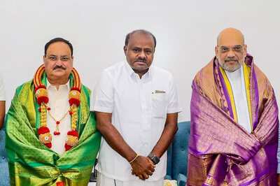 Kumaraswamy Meets Shah, Nadda in Delhi, Discusses Seat Sharing for LS Polls