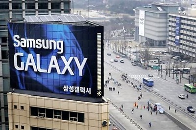Is Samsung sacrificing innovation for marketing?