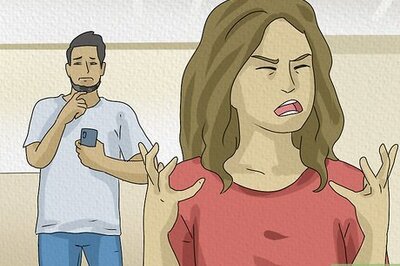 Ambivalent Attachment Style: How It Develops and Affects Relationships