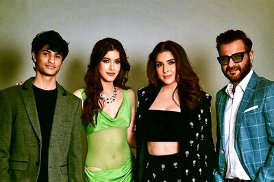Shanaya Kapoor's Picture-Perfect Moment With Dad Sanjay, Mom Maheep