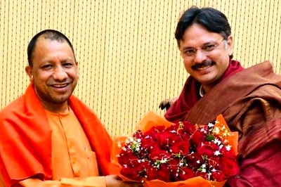 It’s BJP’s ‘Outsider’ Versus SP's ‘Brahmin Face’ in Lucknow’s Sarojini Nagar Constituency