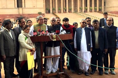 Demonetisation: TMC MPs Meet President, Says India Under 'Super Emergency'