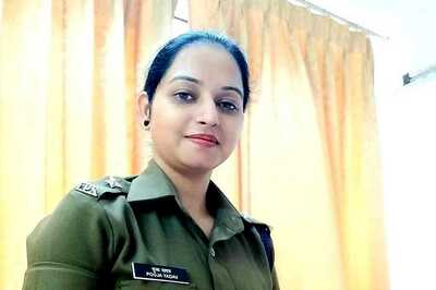 Success Story: Overcoming Financial Hardship, Haryana Girl Builds Career Abroad, Leaves it for Govt Job, Becomes IPS Officer