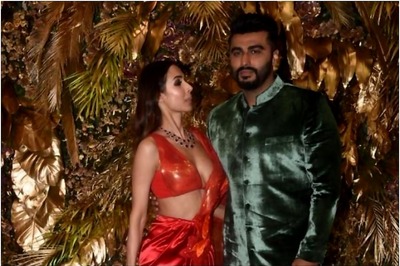 Arjun Kapoor, Malaika Arora Stun as They Pose Together at Armaan-Anissa’s Wedding Reception, See Pics