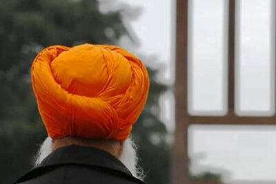 Hate Message on US Gurdwara Wall Threatens to 'Nuke' Sikhs