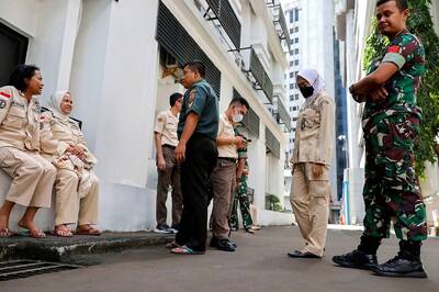 News18 Evening Digest: 44 Killed in Indonesia Earthquake; Rahul Gandhi’s 1st Poll Rally in Gujarat & Other Top Stories