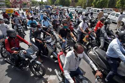 Mumbai: Rs 500 Fine and 3-Month Driving License Suspension if Pillion Caught Without Helmet