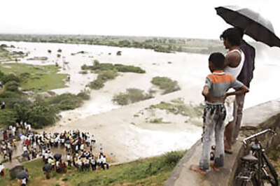Army joins rescue operations in flood-hit Andhra