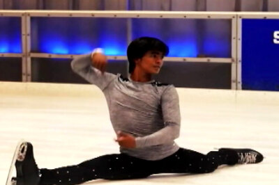 Aim 2018 Winter Olympics: Street vendor by day, ice skater in the night