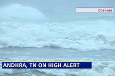 Jal arrives: 5 dead in Andhra, life disrupted in TN