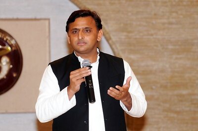 Implement Central Schemes Properly or Will Cut Financial Aid: Centre to Akhilesh