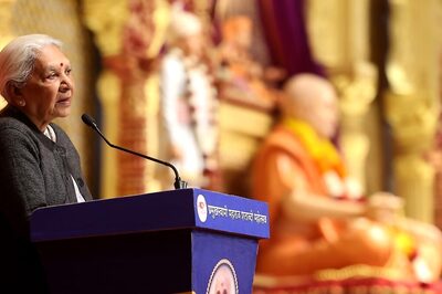 UP Governor Anandiben Patel Inaugurates Photo Exhibition on PM's Radio Broadcast 'Mann Ki Baat'