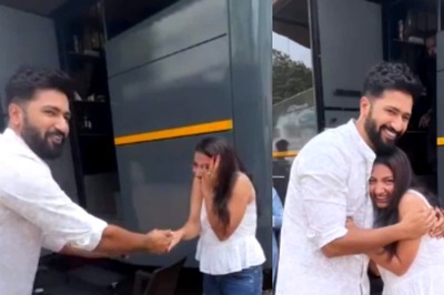 Vicky Kaushal Hugs Teary-eyed Fan Who Reschedules Flight Just To Meet Him, Finds Her Name 'Pyara'