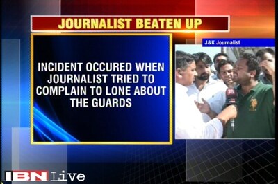 Journalist allegedly thrashed by police escorting J&K Minister Ghulam Nabi Lone in Srinagar