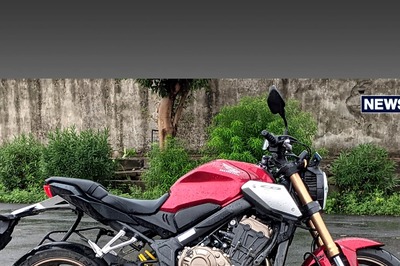 How to Ride a Two-Wheeler in Rain: Tips, Tricks and Techniques