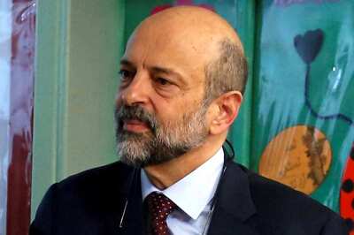 Jordan's King Appoints Economist to Form New Govt, Calls for Dialogue